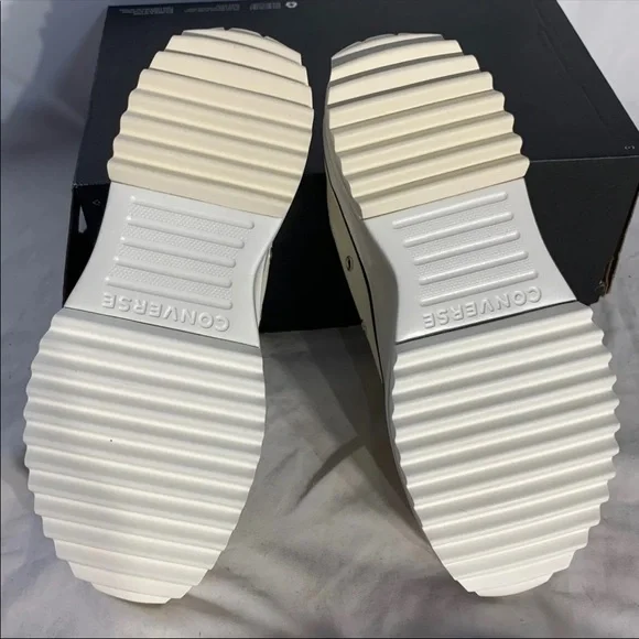 Converse Run Star Hike New Platform Shoes Mens 9.5 and 10.5 - Tan White Black - Picture 6 of 7